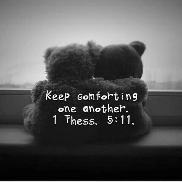 Hi I’m Amber! I started this closet to help my mom with my medical expenses. - Picture 8 of 11